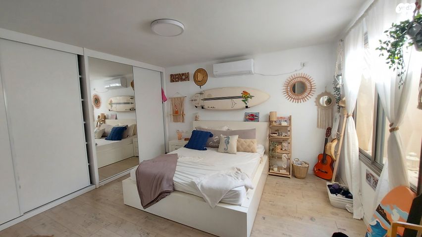 דו משפחתי, 212 מזרח, אבן יהודה