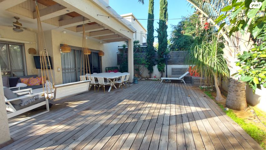 דו משפחתי, 212 מזרח, אבן יהודה