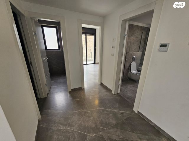 דו משפחתי, הנבל, שאר העיר, גבעת זאב