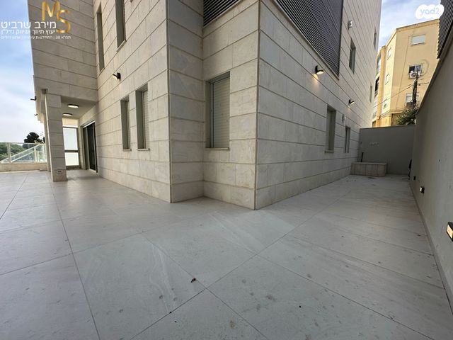 דירת גן, מרכז הכרמל, חיפה