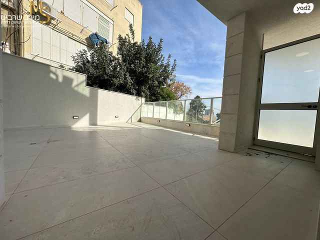 דירת גן, מרכז הכרמל, חיפה