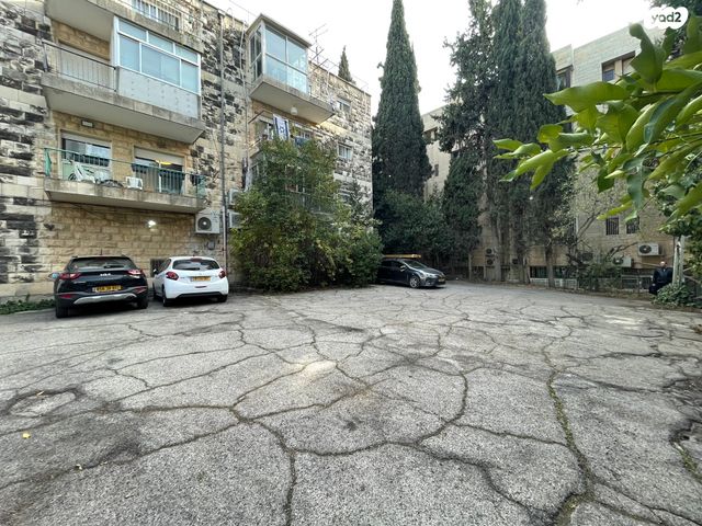 דירה, דרך חברון, בקעה, ירושלים