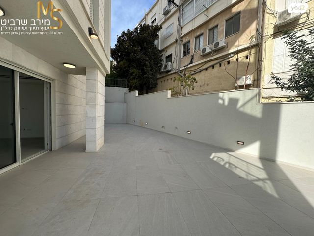 דירת גן, מרכז הכרמל, חיפה