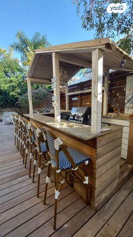 דו משפחתי, 212 מזרח, אבן יהודה