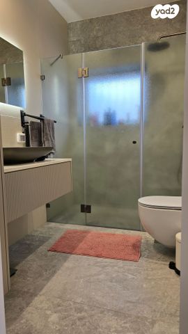 דירת גן, עת הזמיר, מגדים, מעלה אדומים