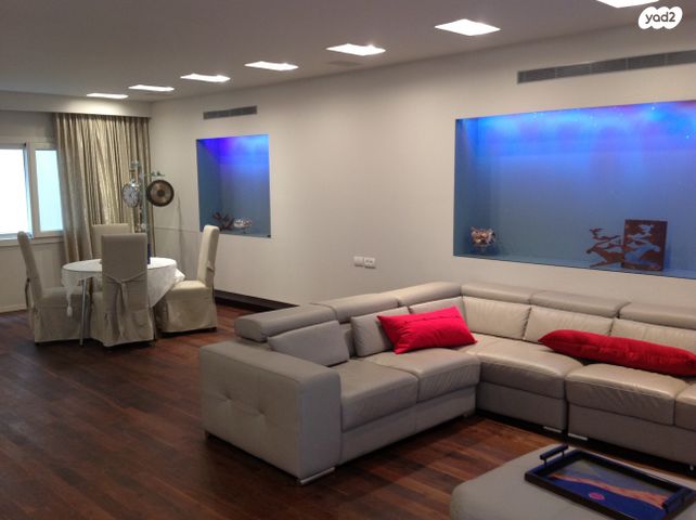 בית פרטי/ קוטג', קרית ויצמן, רעננה