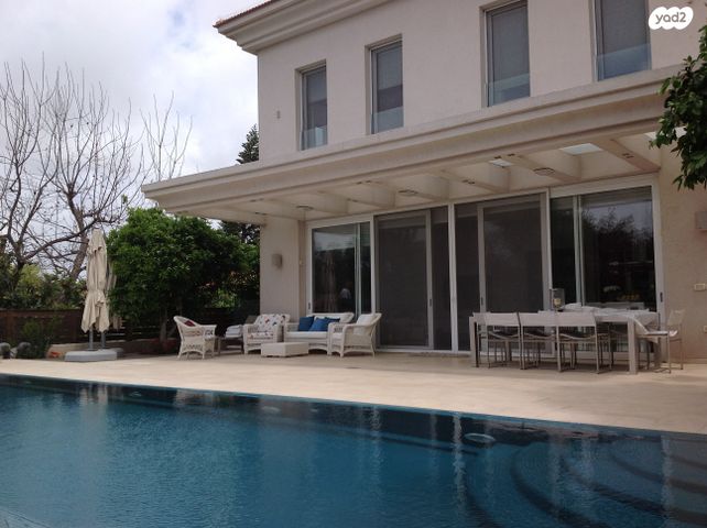 בית פרטי/ קוטג', קרית ויצמן, רעננה