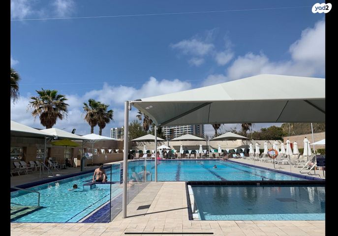 סאבלט, מרינה, הרצליה