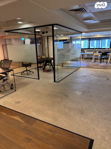 בניין משרדים