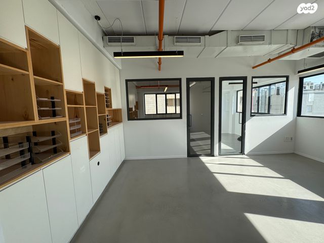 משרדים, הקישון 8, אזור תעשיה צפון, בני ברק