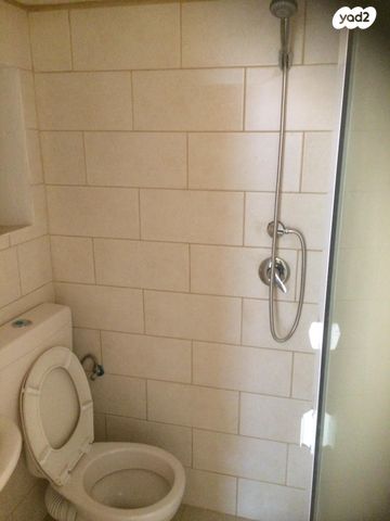 יחידת דיור, חיים מדר 1, ביריה, ביריה