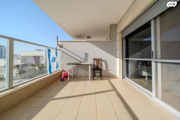 דירה, רובין 3, אבני חן, חריש