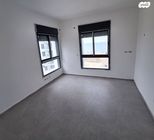 דירה, אמנון ליפקין שחק, נוף הטיילת, נתניה