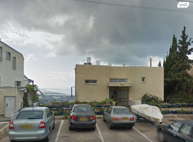 דירה, נעמי, כרמליה, חיפה