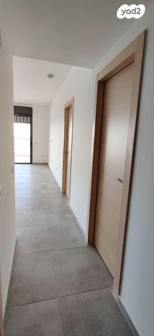 דירה, אלמוג, אכזיב, נהריה