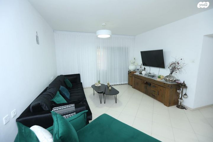 דירה, מקס איזידור בודנהימר, רמות הרכס, באר שבע