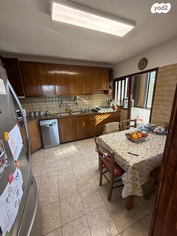 דופלקס, הרצל 73, קרית ספיר, כפר סבא