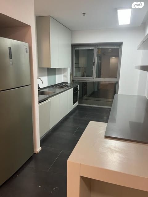 דירה, ניסים אלוני, צמרות איילון, פארק צמרת, תל אביב יפו