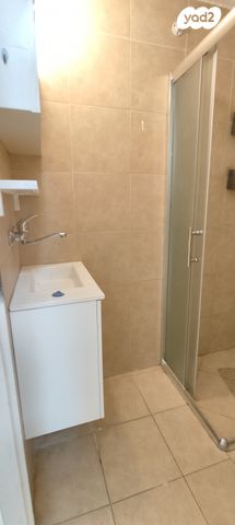 דירה, השומר 29, העיר התחתית, ואדי סאליב, חיפה