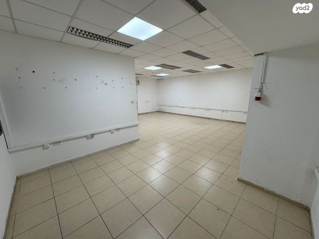 משרדים, הרצל, טירת כרמל