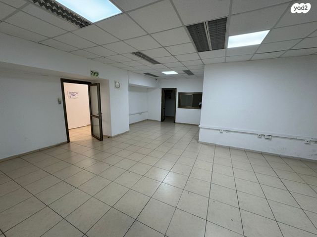 משרדים, הרצל, טירת כרמל