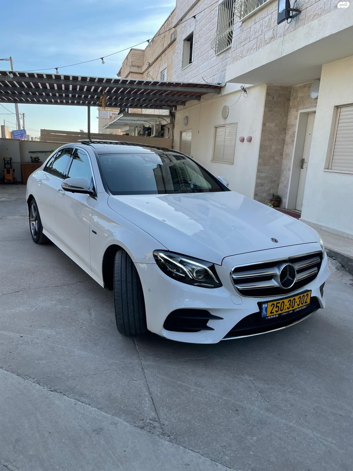 מודעת רכב מרצדס-בנץ E-class