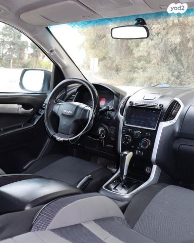 איסוזו די-מקס