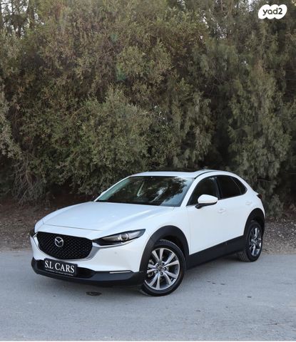 מודעת רכב מאזדה CX-30