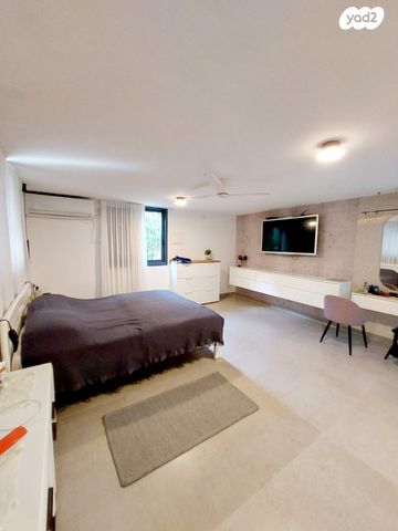 דו משפחתי, כפר יונה