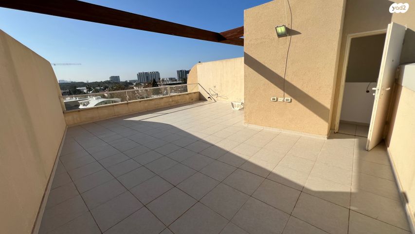 גג/ פנטהאוז, הרצליה פיתוח, הרצליה