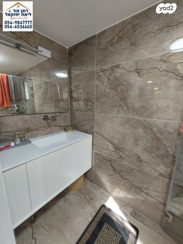 דו משפחתי, כפר יונה