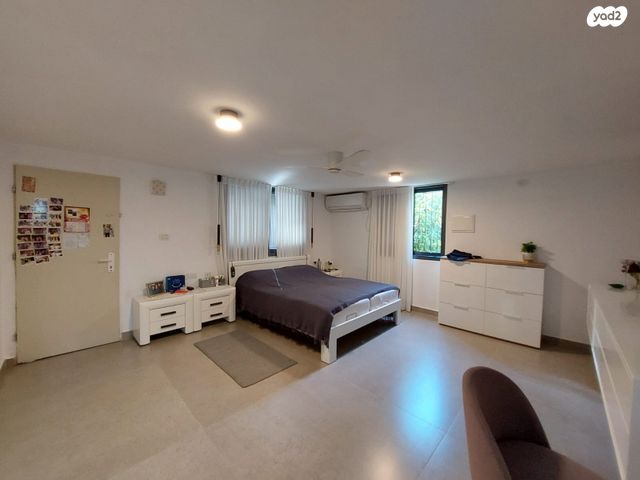 דו משפחתי, כפר יונה