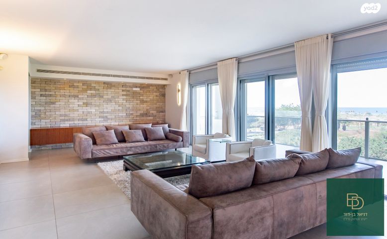 אזורי חן, גימל החדשה