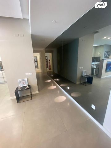 דירה, דוד המלך 8, צפון מערב מרכז העיר, נתניה