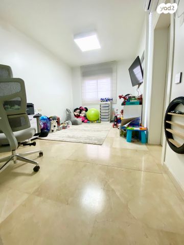 גג/ פנטהאוז, פסגת אונו, קרית אונו