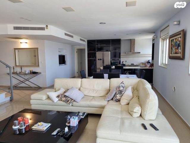 גג/ פנטהאוז, קרית שלום, תל אביב יפו