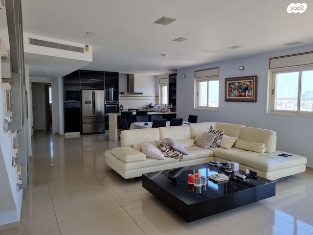 גג/ פנטהאוז, קרית שלום, תל אביב יפו