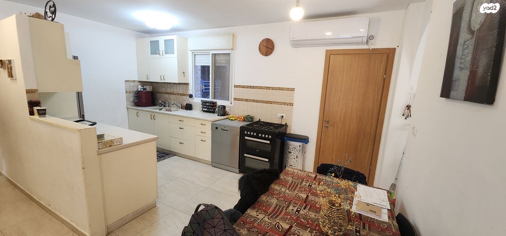 דירת גן, צור הדסה