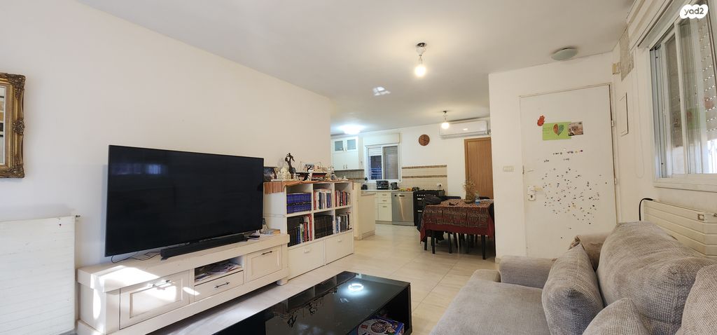 דירת גן, צור הדסה