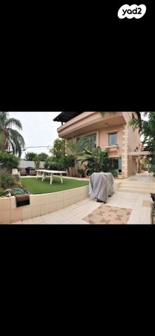 בית פרטי/ קוטג', קרית גנים, רעננה