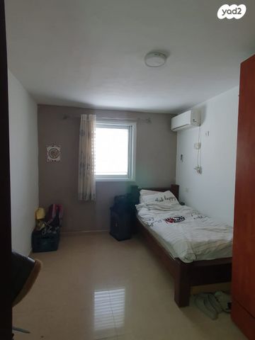 דירה, גיורא יוספטל, גיורא, רמלה