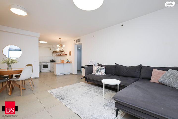 שדרות טום לנטוס 71