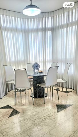 בית פרטי/ קוטג', קרית קריניצי, רמת גן