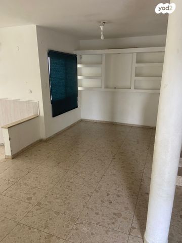 בית פרטי/ קוטג', הפור, נווה חוף, ראשון לציון