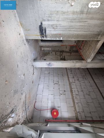 חנויות/ שטח מסחרי, דרך ארץ 24, החורש, חריש