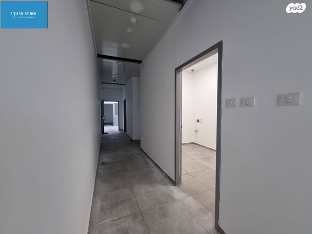 חנויות/ שטח מסחרי, דרך ארץ 26, החורש, חריש