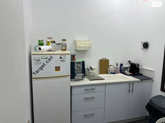 משרדים, נאות המייסדים, שדרות