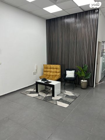 משרדים, נאות המייסדים, שדרות