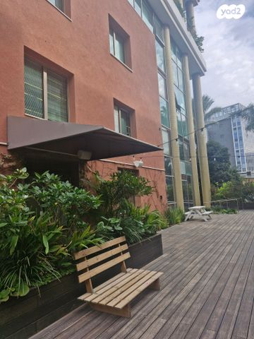 משרדים, הרצליה