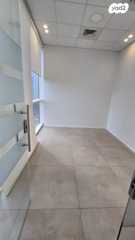 משרדים, גבעת שמואל